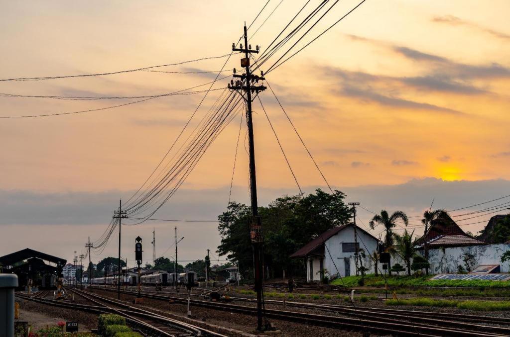 Express O 91578 Villali Jogja Jogjacarta Exterior foto